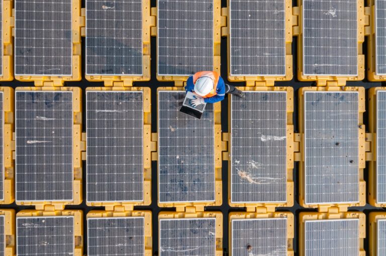 Kompleksowe rozwiązania dla instalacji fotowoltaicznych i magazynów energii