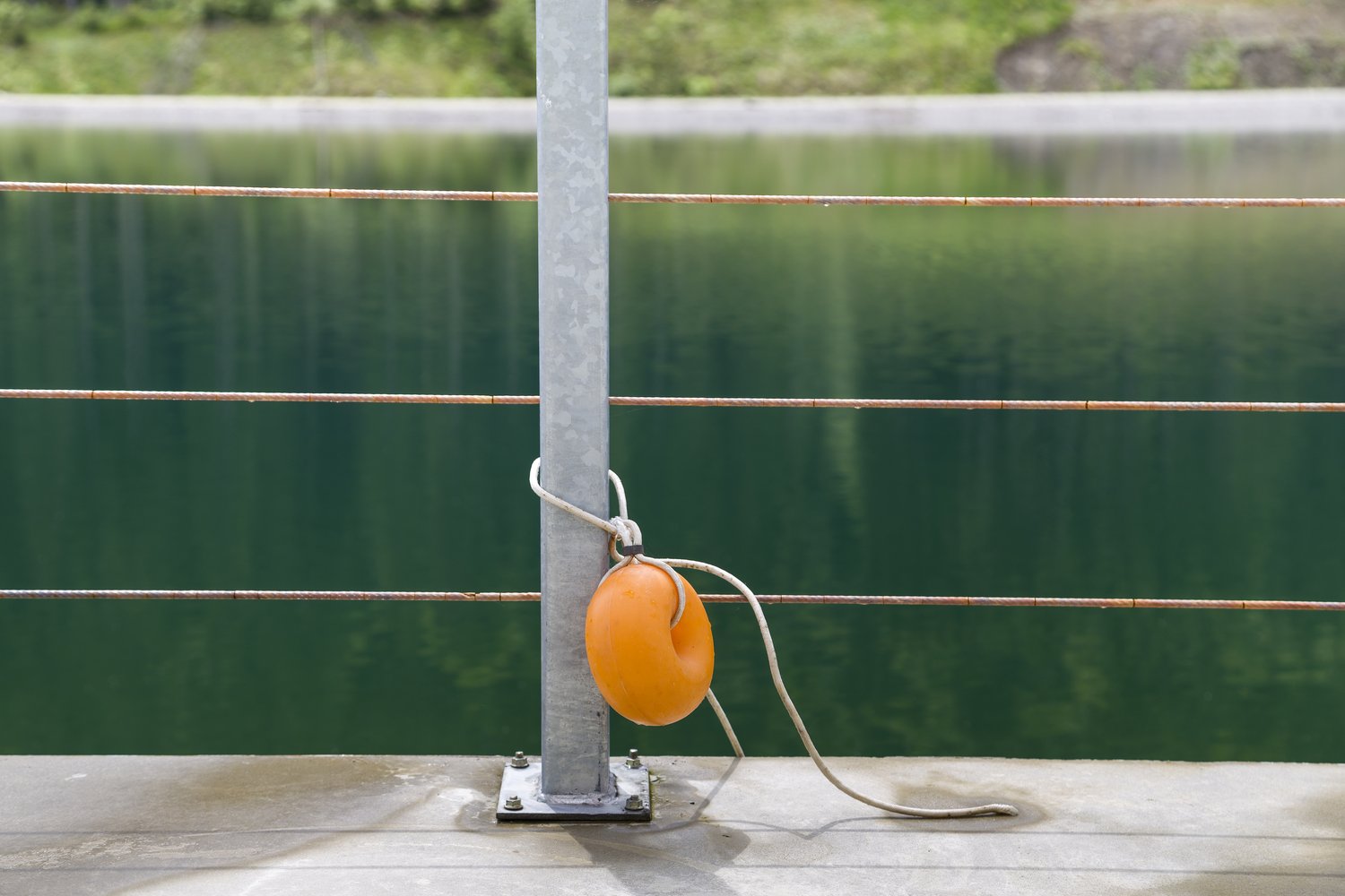 Problem z niedziałającym czujnikiem poziomu w zbiorniku na deszczówkę – kalibracja urządzenia