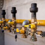 Problem z zablokowanym zaworem gazu przy kuchence – procedura bezpiecznego odblokowania