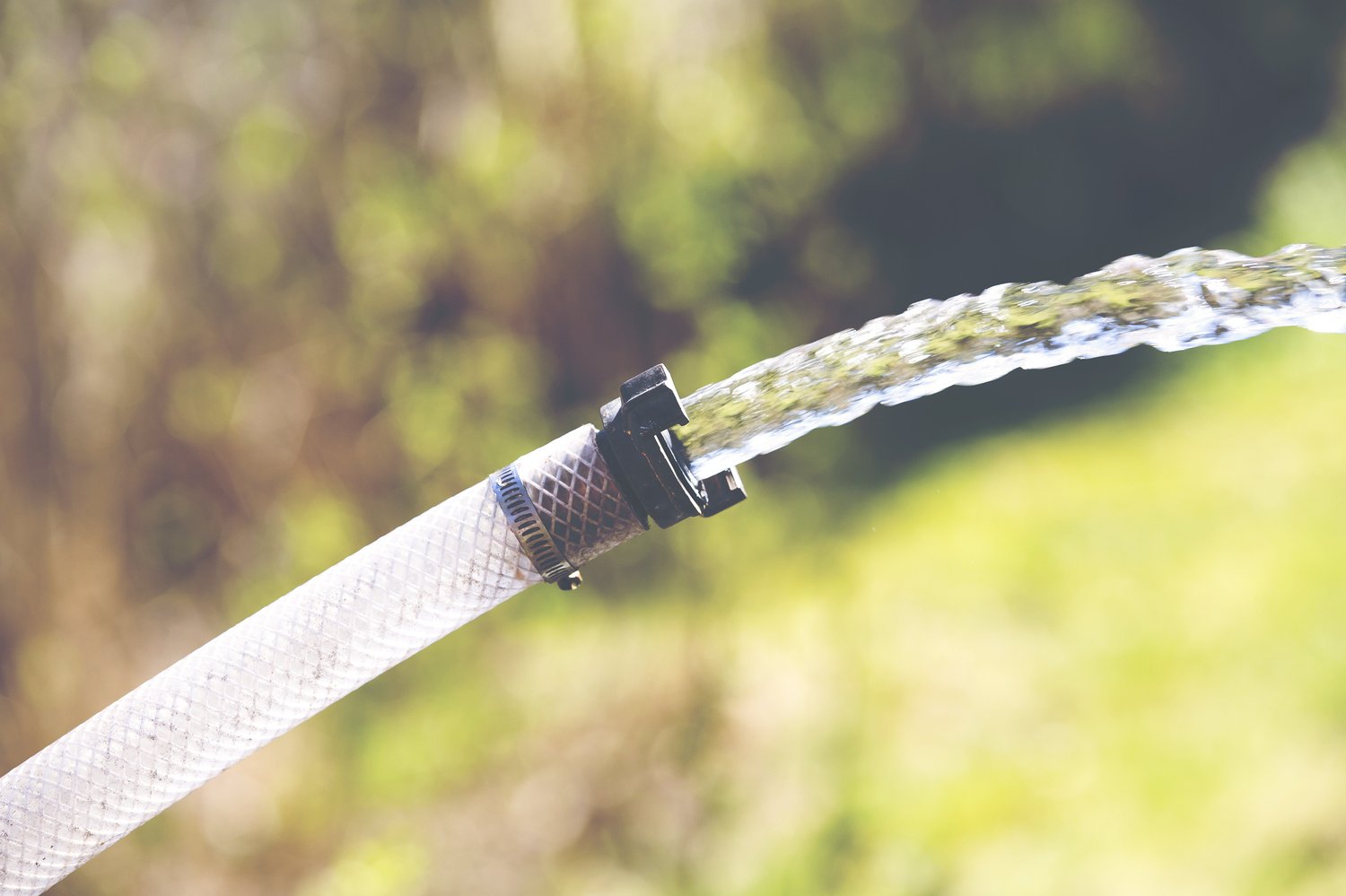 Jak wybrać odpowiedni kabel ethernet ziemny do instalacji zewnętrznych